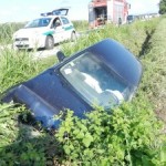 Ubriaco al volante esce di strada a Bra